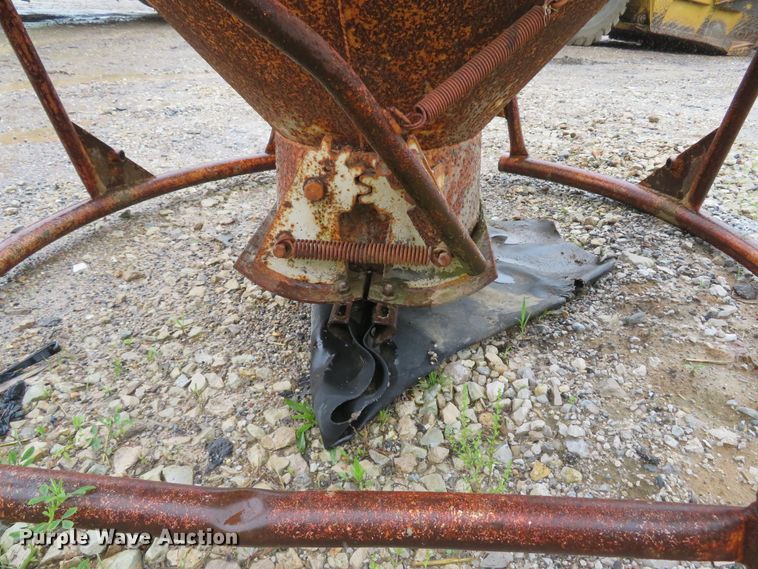 image for item DI2206 Gar-Bro 454-R concrete bucket