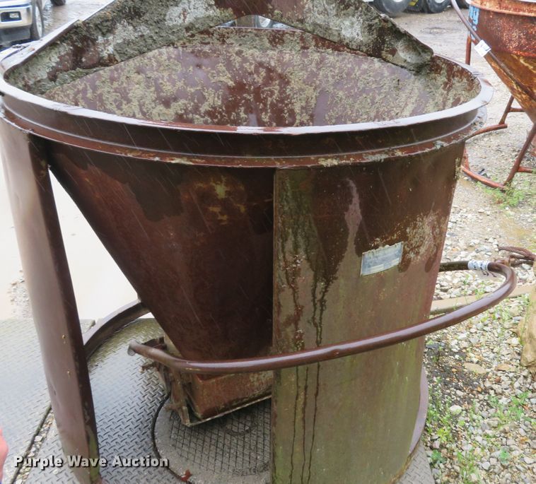 image for item DI2207 Gar-Bro 433-G concrete bucket