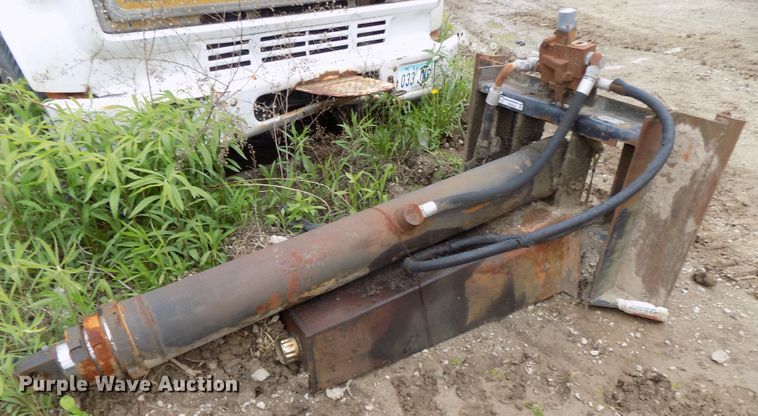 image for item DO9345 Heil 63 Series single ram hoist