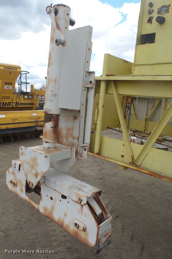 image for item EF9614 Gomaco PAV-65 drum finisher