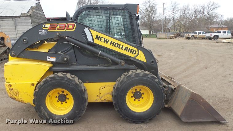 image for item EF9623 2012 New Holland L230  skid steer loader