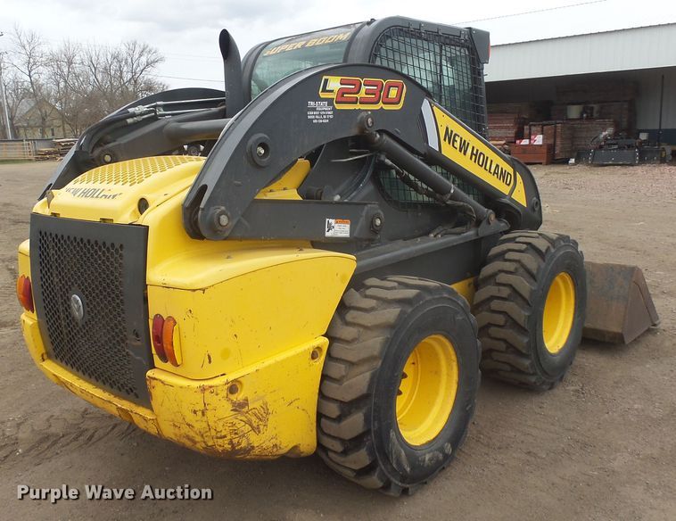 image for item EF9623 2012 New Holland L230  skid steer loader