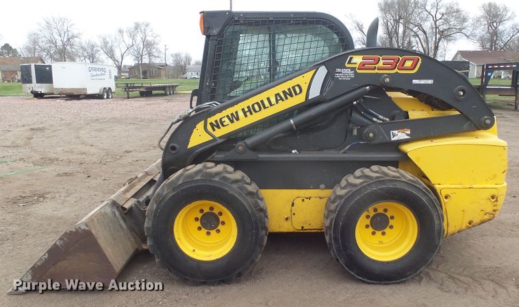 image for item EF9623 2012 New Holland L230  skid steer loader