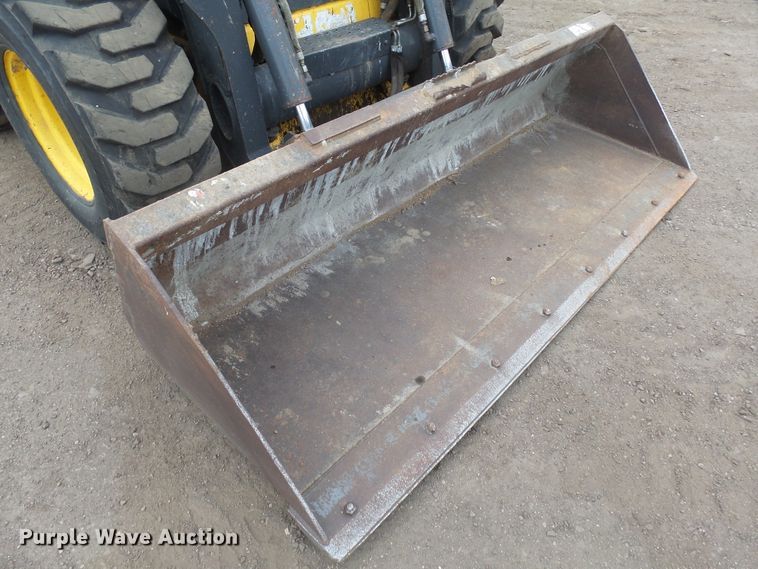 image for item EF9623 2012 New Holland L230  skid steer loader