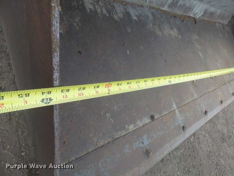 image for item EF9623 2012 New Holland L230  skid steer loader