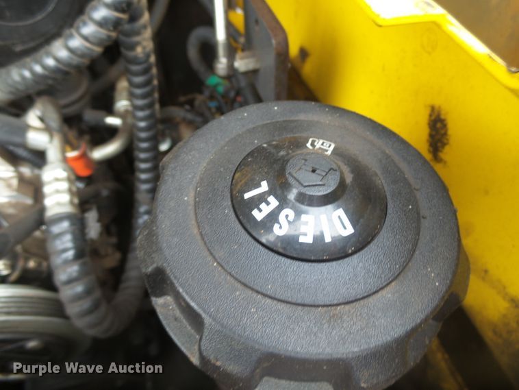 image for item EF9623 2012 New Holland L230  skid steer loader