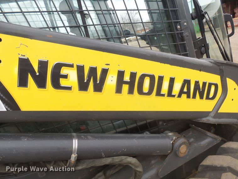 image for item EF9623 2012 New Holland L230  skid steer loader