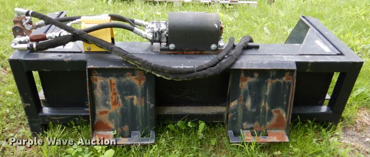 image for item EK9219 Remlinger PFM-700-70 skid steer vibratory screen bucket