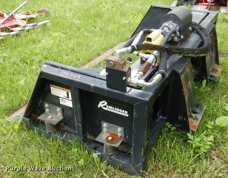 image for item EK9219 Remlinger PFM-700-70 skid steer vibratory screen bucket