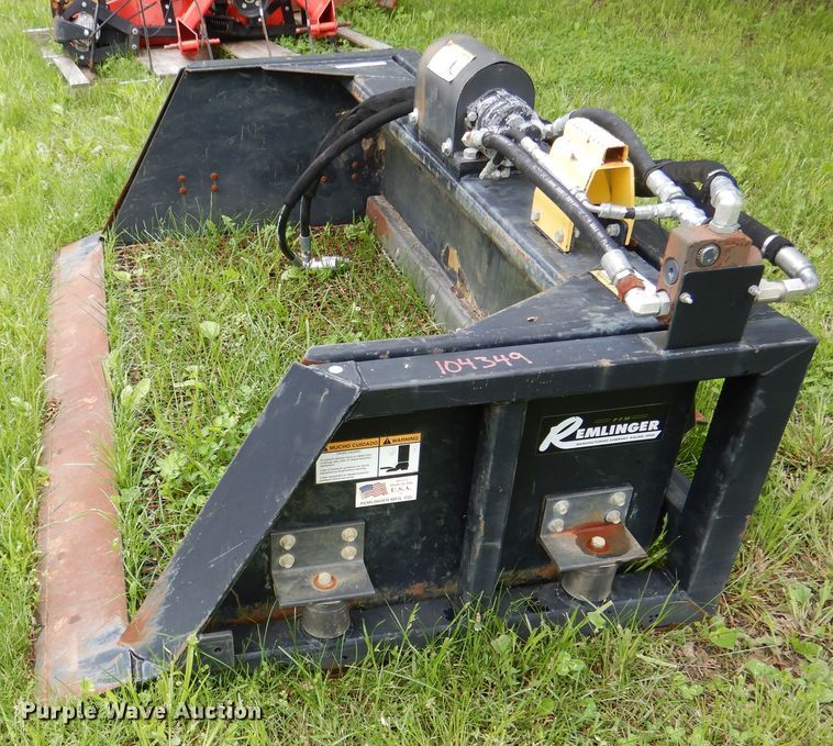 image for item EK9219 Remlinger PFM-700-70 skid steer vibratory screen bucket