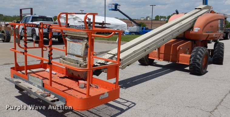 image for item EK9227 1999 JLG 600S  boom lift