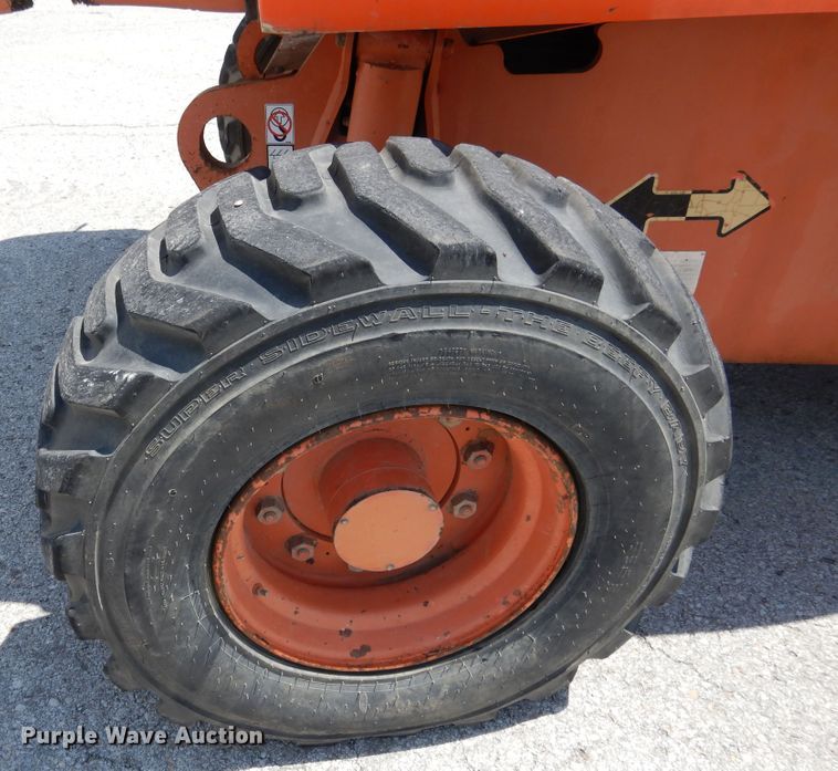 image for item EK9227 1999 JLG 600S  boom lift