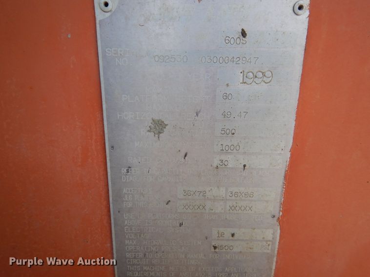 image for item EK9227 1999 JLG 600S  boom lift