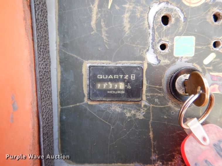 image for item EK9227 1999 JLG 600S  boom lift