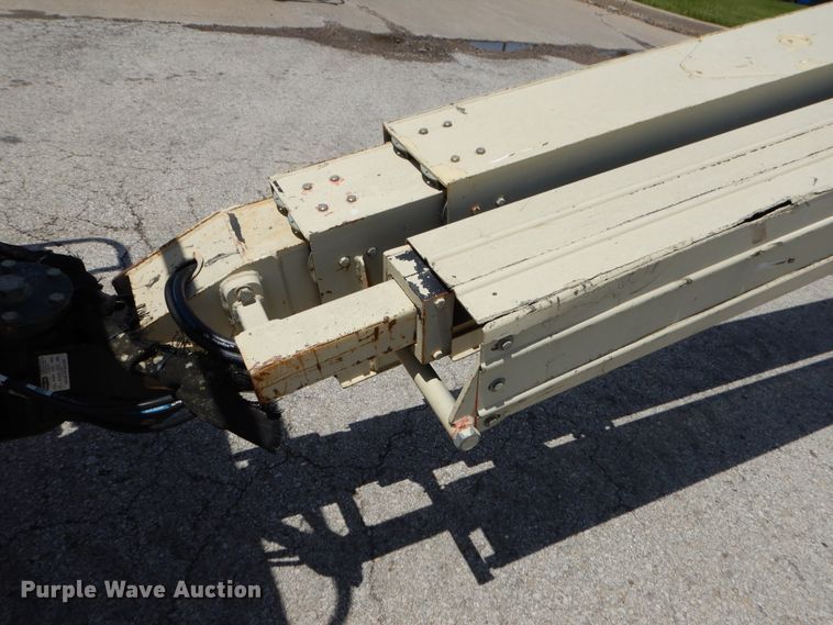 image for item EK9227 1999 JLG 600S  boom lift