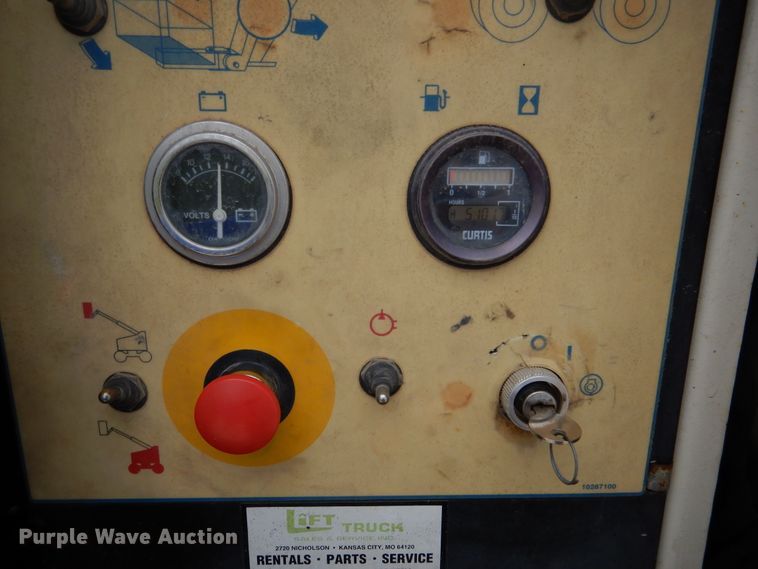 image for item EK9229 1999 Terex TB42  boom lift