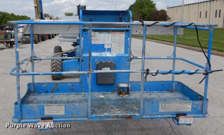 image for item EK9230 1999 Genie S40  boom lift