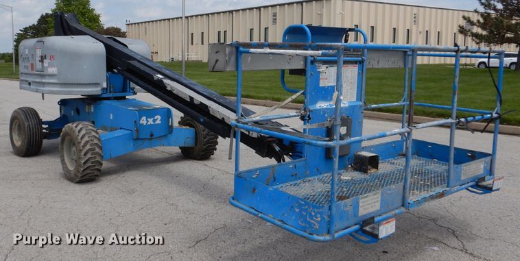 image for item EK9230 1999 Genie S40  boom lift