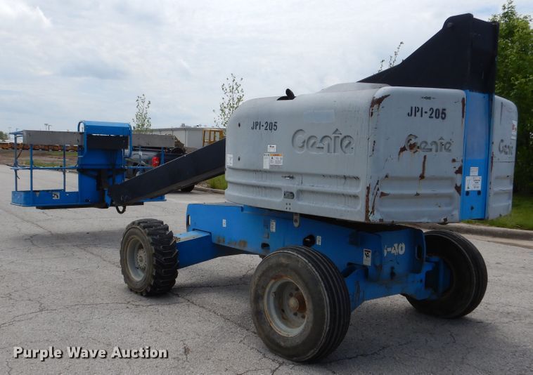 image for item EK9230 1999 Genie S40  boom lift