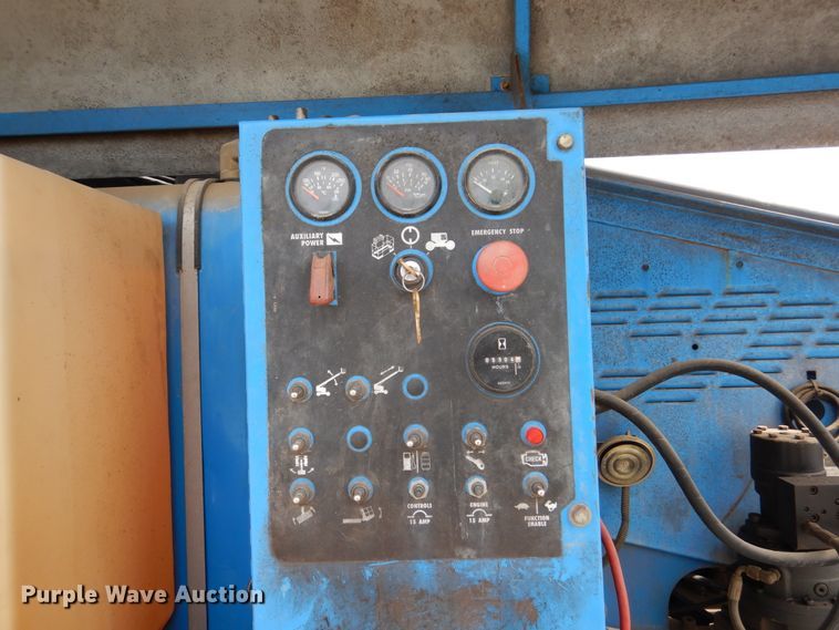 image for item EK9230 1999 Genie S40  boom lift