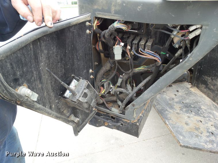 image for item EM9999 2012 Vermeer D16X20 Series II  directional boring unit