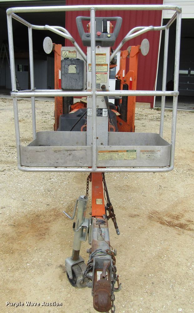 image for item FD9437 2012 JLG T500J  boom lift