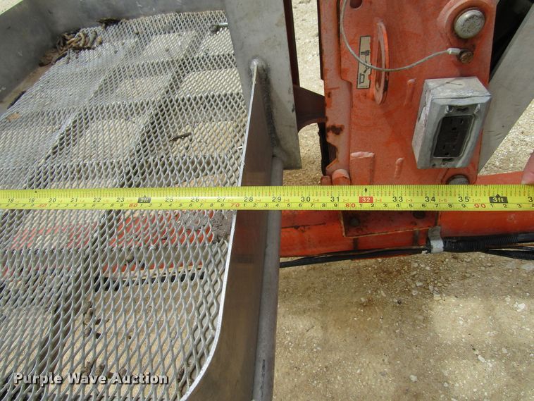 image for item FD9437 2012 JLG T500J  boom lift