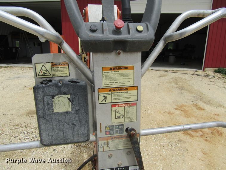 image for item FD9437 2012 JLG T500J  boom lift