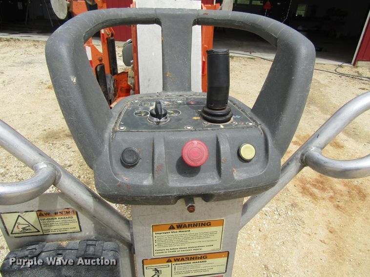 image for item FD9437 2012 JLG T500J  boom lift