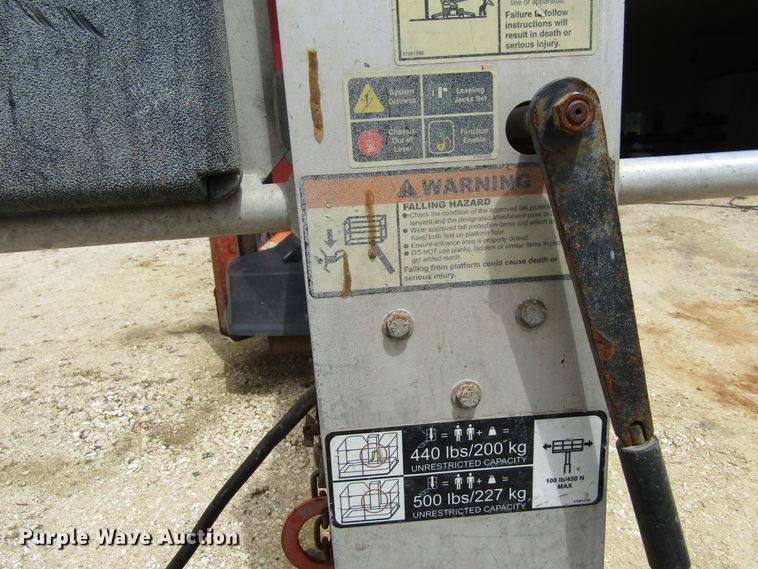 image for item FD9437 2012 JLG T500J  boom lift