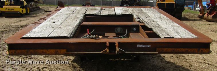 image for item FD9439 1986 Load King lowboy equipment trailer
