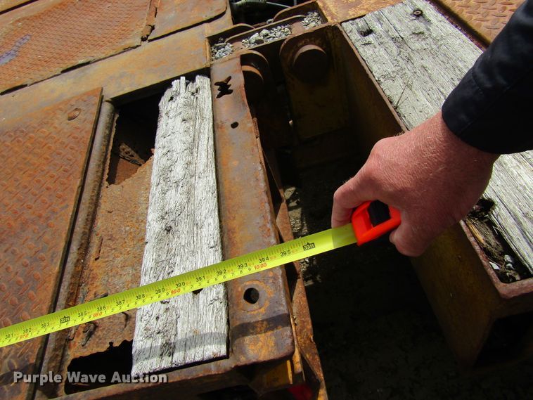 image for item FD9439 1986 Load King lowboy equipment trailer