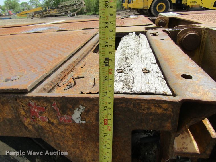 image for item FD9439 1986 Load King lowboy equipment trailer