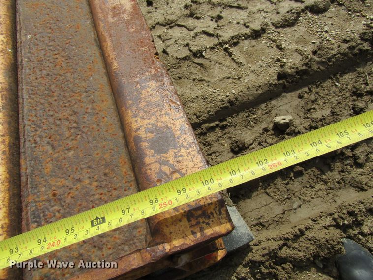 image for item FD9439 1986 Load King lowboy equipment trailer