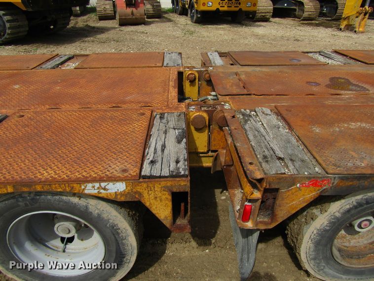 image for item FD9439 1986 Load King lowboy equipment trailer