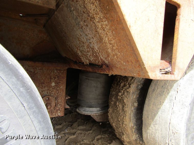 image for item FD9439 1986 Load King lowboy equipment trailer