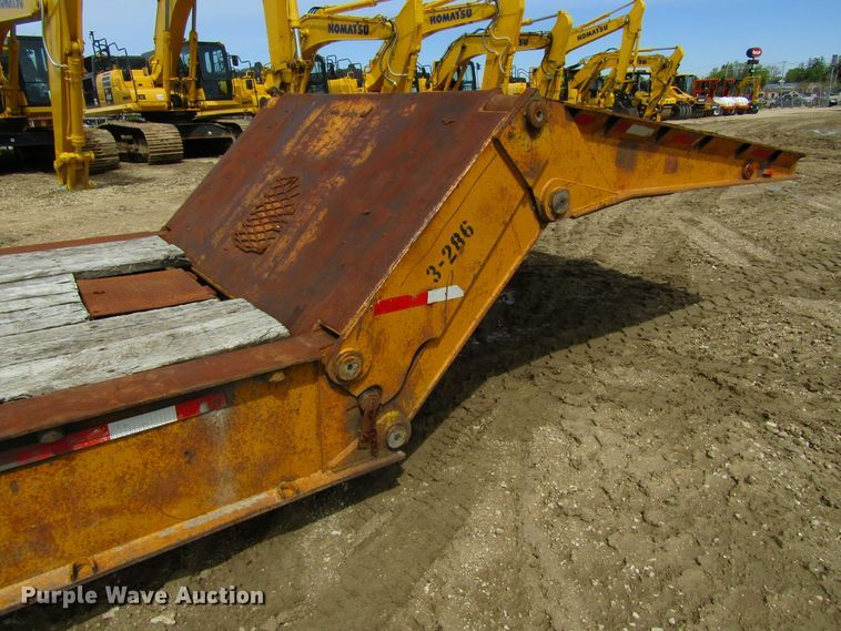 image for item FD9439 1986 Load King lowboy equipment trailer
