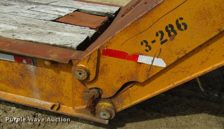 image for item FD9439 1986 Load King lowboy equipment trailer