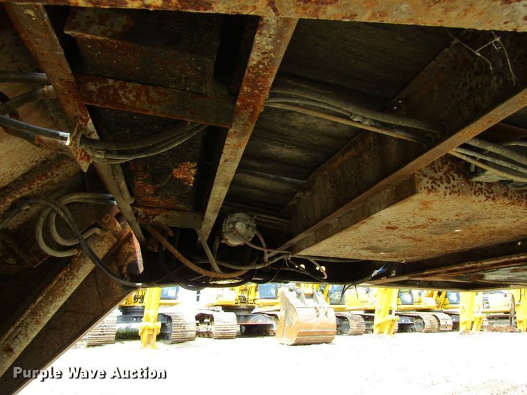 image for item FD9439 1986 Load King lowboy equipment trailer