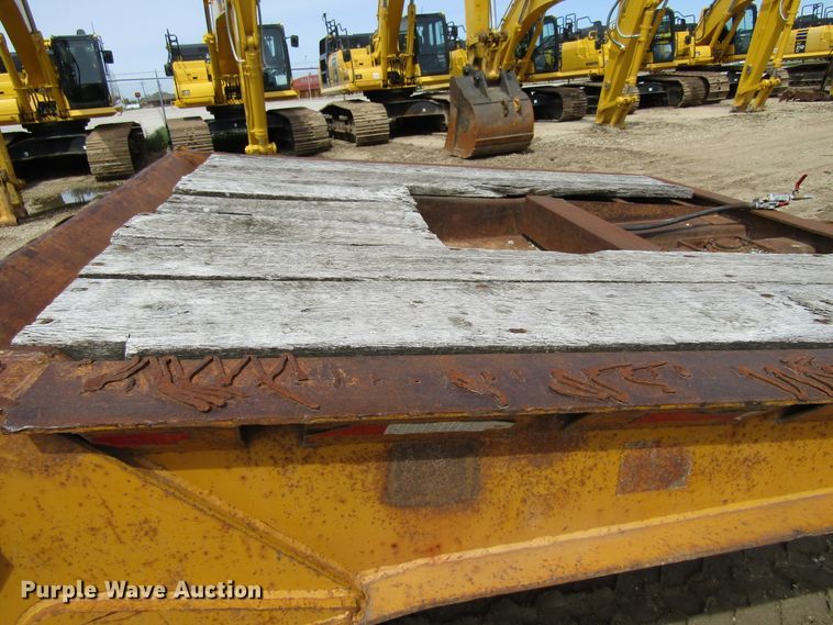 image for item FD9439 1986 Load King lowboy equipment trailer