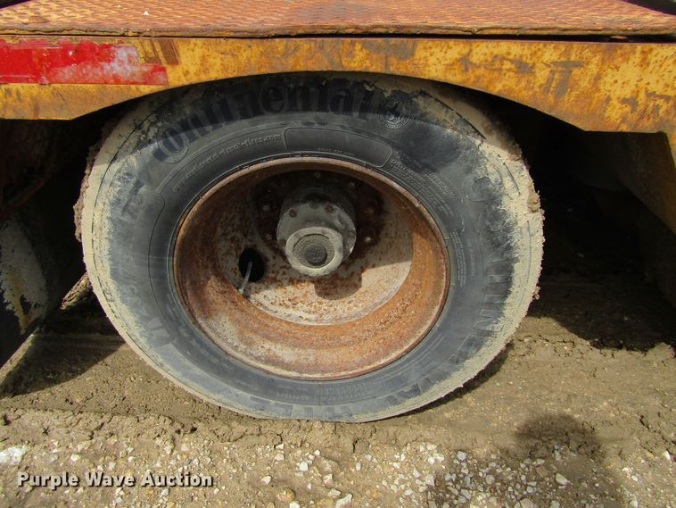 image for item FD9439 1986 Load King lowboy equipment trailer