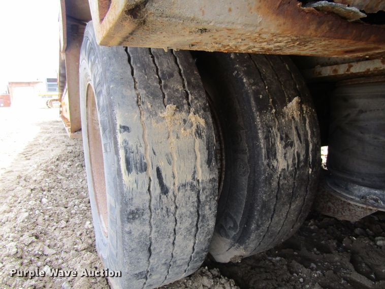 image for item FD9439 1986 Load King lowboy equipment trailer