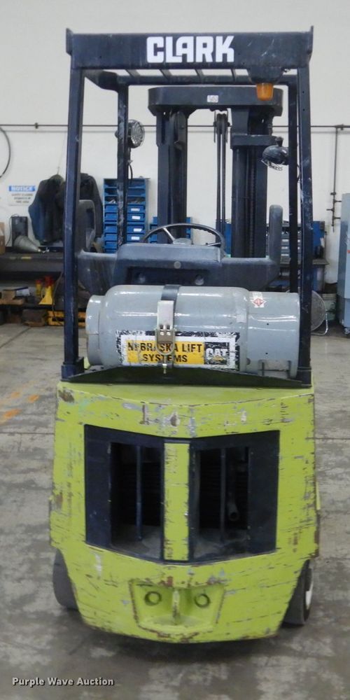 image for item FX9146 Clark GCX15E  forklift