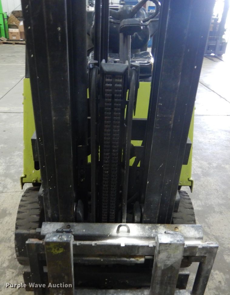 image for item FX9146 Clark GCX15E  forklift