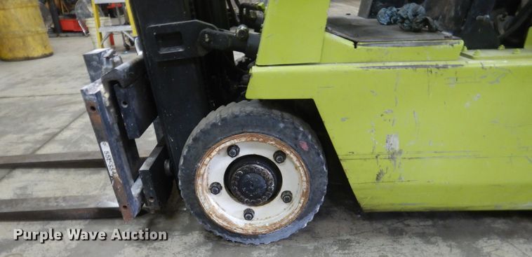 image for item FX9146 Clark GCX15E  forklift