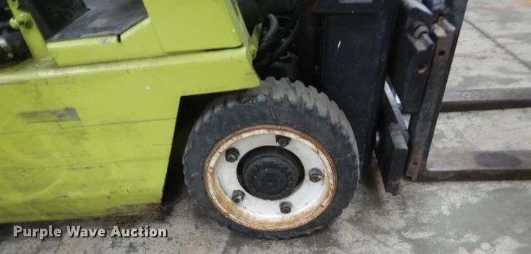 image for item FX9146 Clark GCX15E  forklift