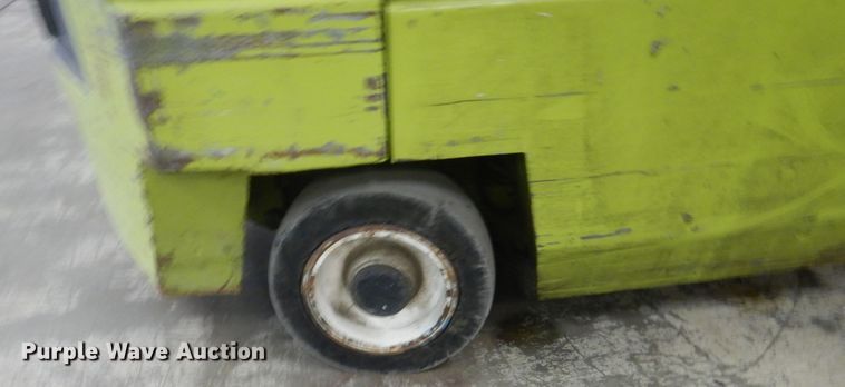 image for item FX9146 Clark GCX15E  forklift