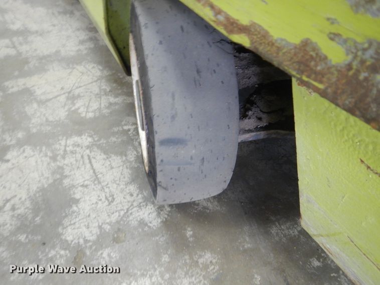 image for item FX9146 Clark GCX15E  forklift