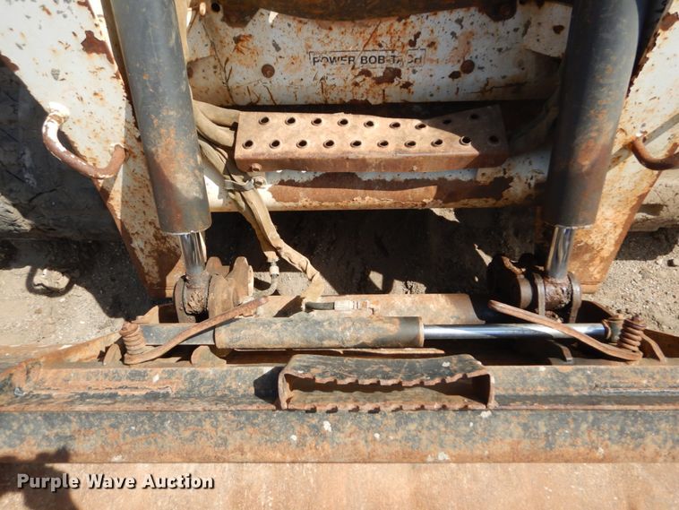 image for item GB9892 2005 Bobcat T300  tracked skid steer loader