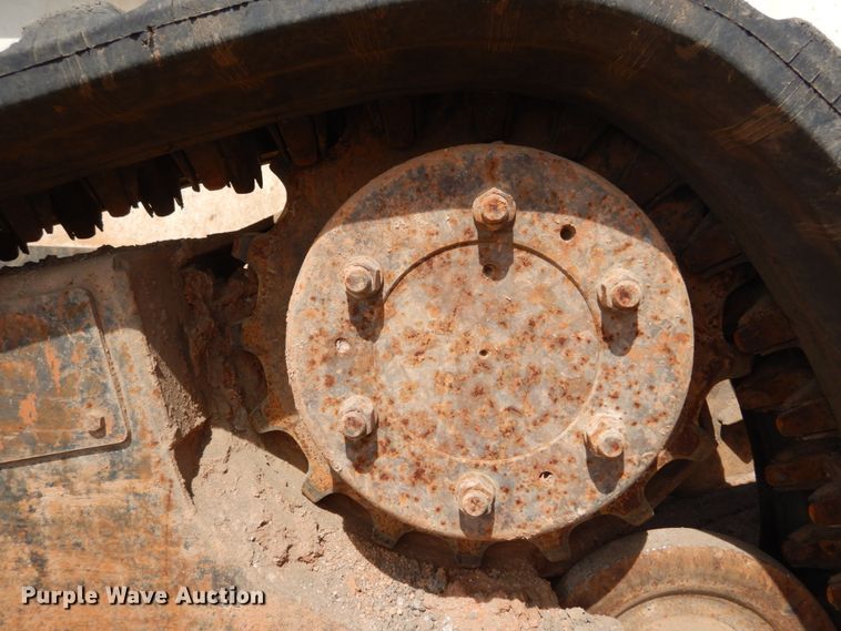 image for item GB9892 2005 Bobcat T300  tracked skid steer loader